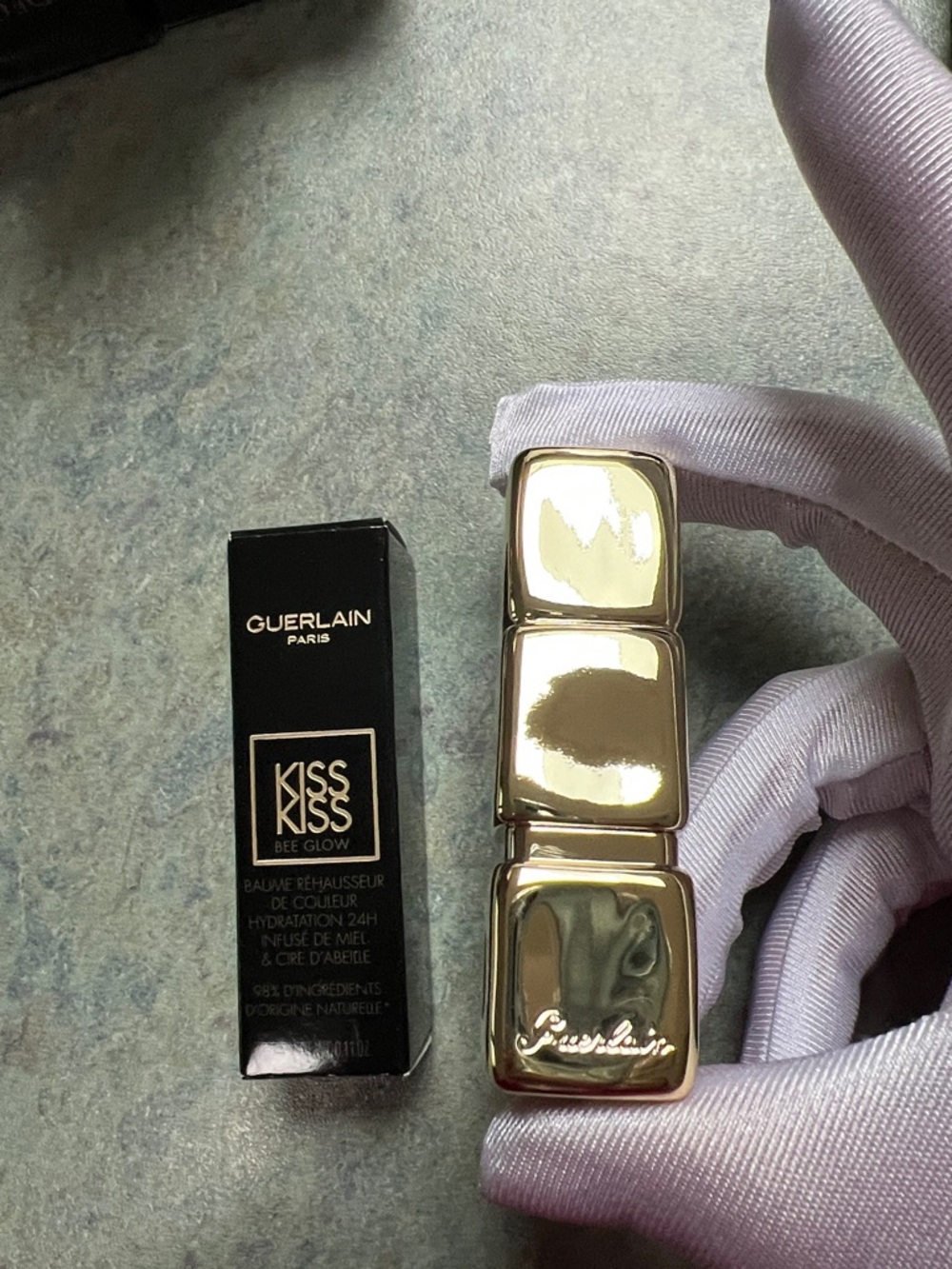 GUERLAIN Kiss Kiss Bee Glow lipstick in shade 258 Rose Glow